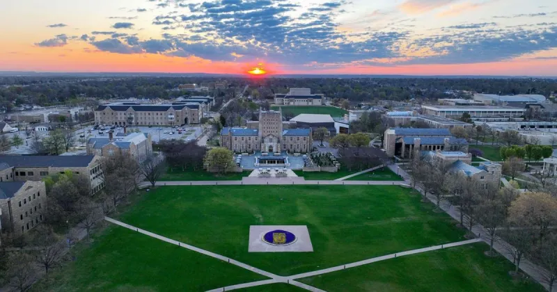 Moody's downgrades TU's credit rating