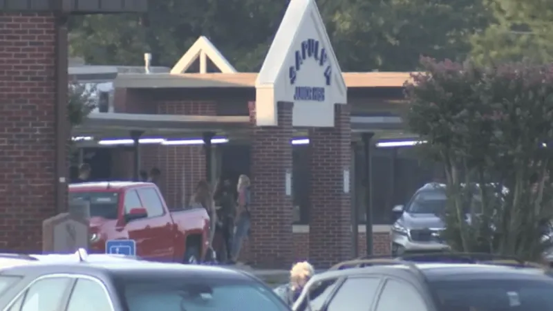 Sapulpa students return to class amid new high school construction, parking changes