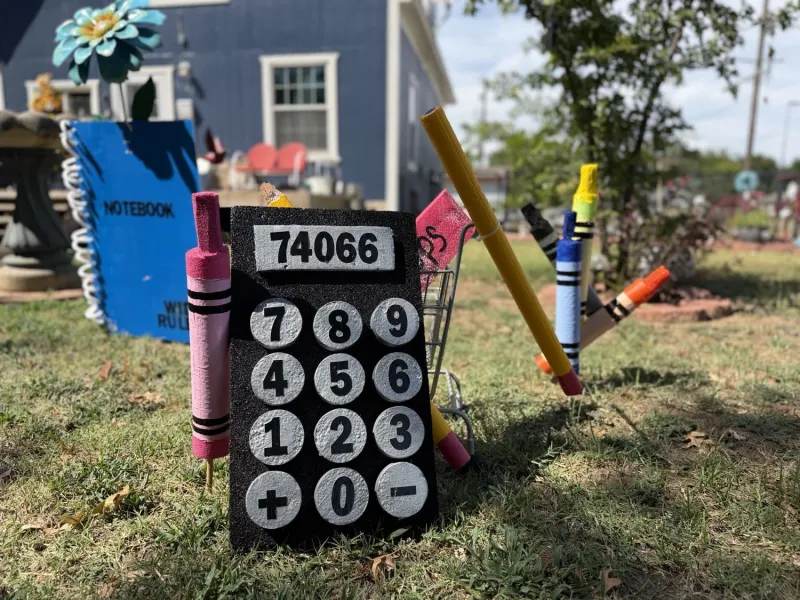 The "Back to School Yard:" Sapulpa resident decorates yard with oversized school supplies