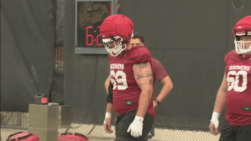 Race for center: Maikkula's injury puts 3 Sooners in rotation ahead of season opener