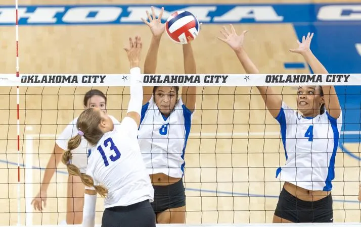 Stars Finish Invitational at 4-0