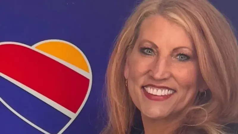 Coworkers launch GoFundMe to help family of flight attendant Jenny Lupton