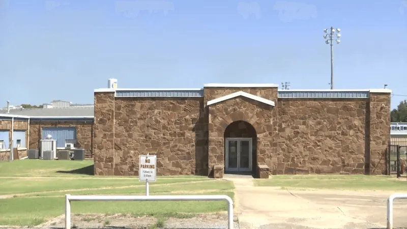 Savanna school bond fails again; district plans another attempt