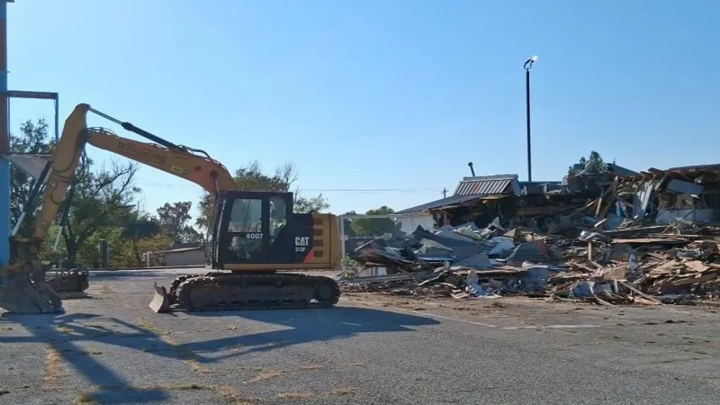 Demolition begins at former Heritage Park Mall site