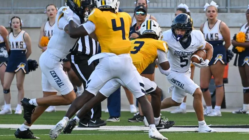 Bronchos Trample Texas Wesleyan