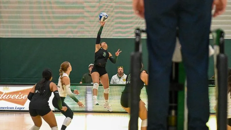 RiverHawks Show Fight in Three-Set Loss to Southeastern Oklahoma