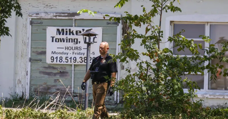 Triple shooting leaves two dead at towing company, Tulsa Police say