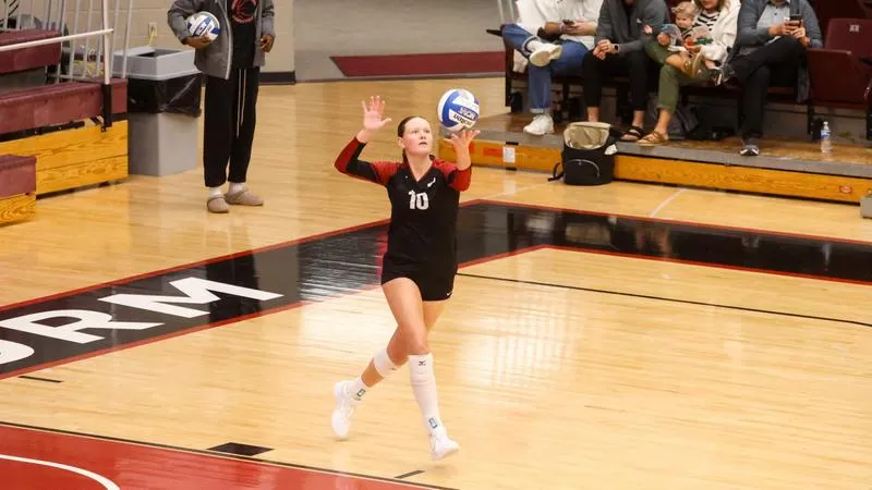 Crimson Storm Dominate Day One at Drury Invitational