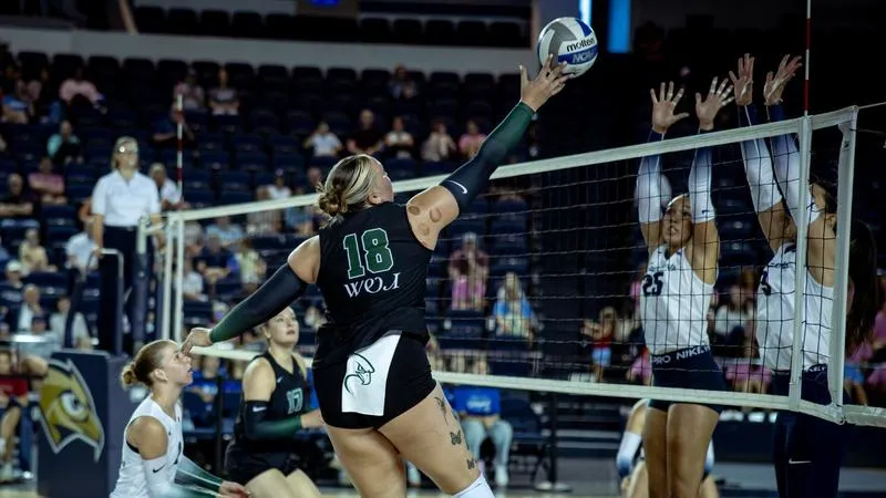 Volleyball Falls to Southwest Baptist in Three Sets
