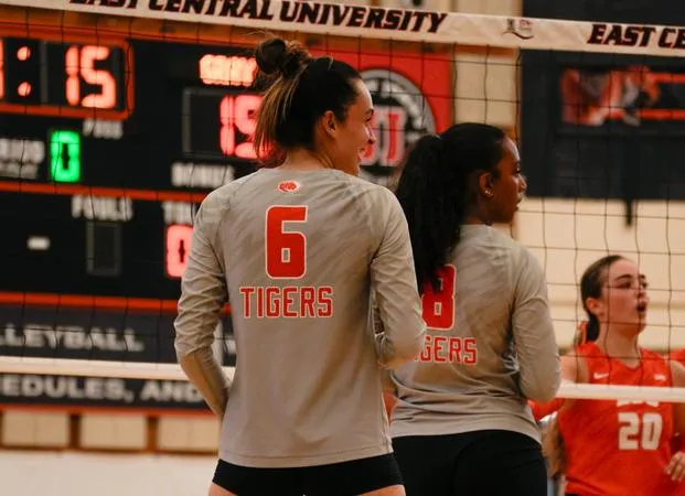 Volleyball Caps Kathleen Brasfield Invitational with Reverse Sweep, Earns First Win of Season
