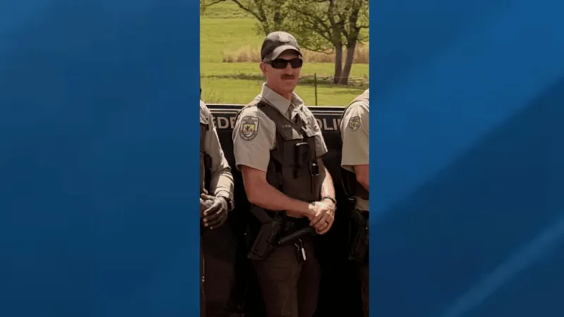 Wildlife officer killed during Oklahoma wildfire evacuations