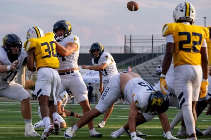 Bradley Thao Named MIAA Special Teams Player of the Week