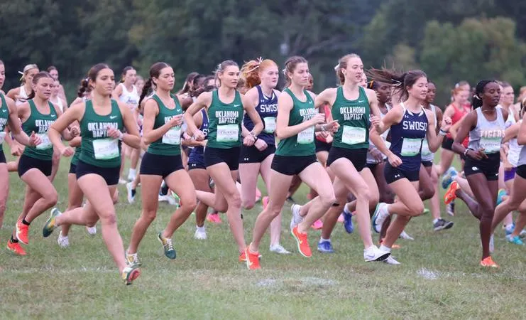 Women's Cross Country Opens Season at Rogers State Distance After Dark