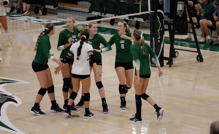 Volleyball Heads to Florida, Looks to Stay Perfect