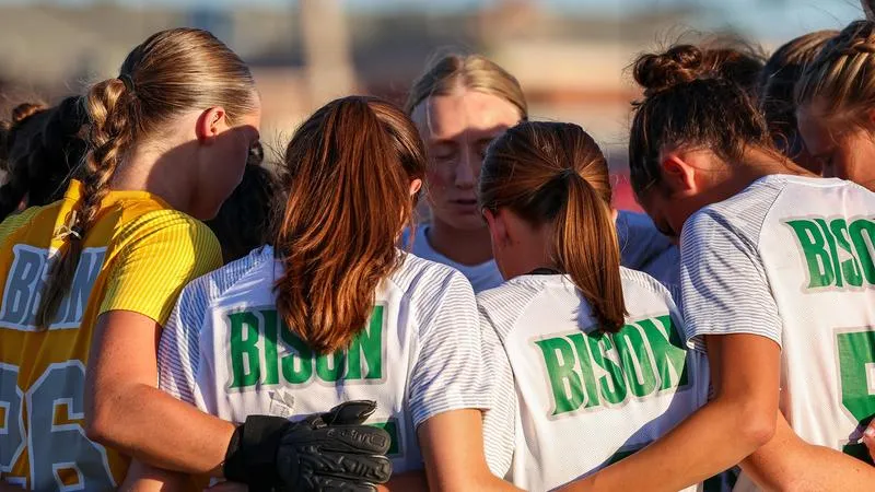 UT Dallas Pulls Away from Bison in Second Half