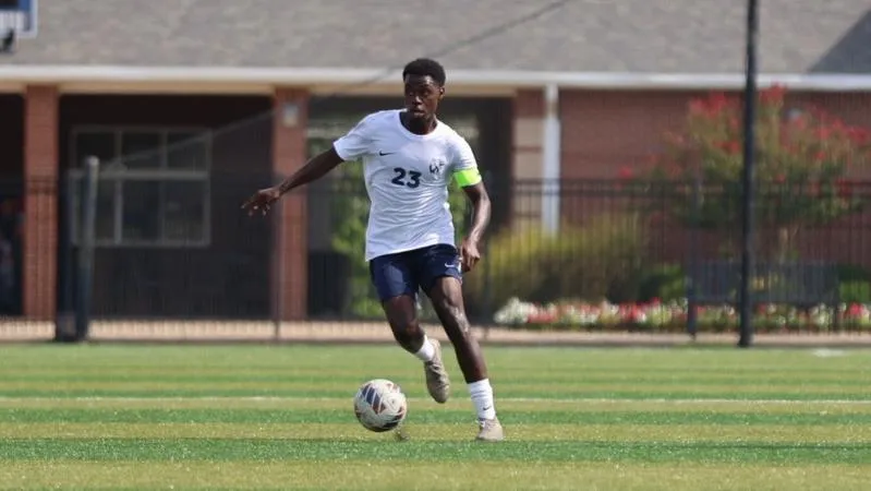 Laing's Two Goals Highlight No. 5 Men's Soccer's Dominant Win Over Rockhurst