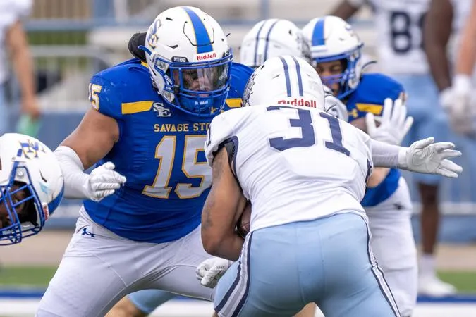 Defense Powers SE to 21-12 Road Win over UAM