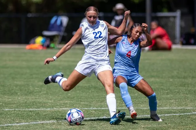 Stars Rout USW 9-0