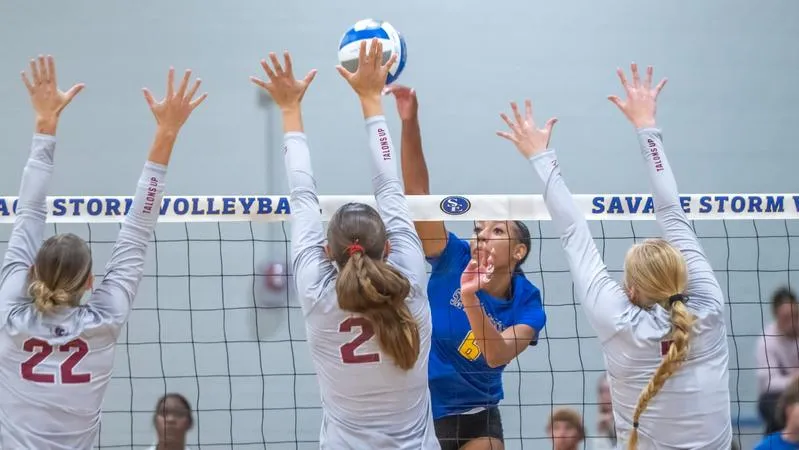 Volleyball Splits Day One at Meadow City Classic