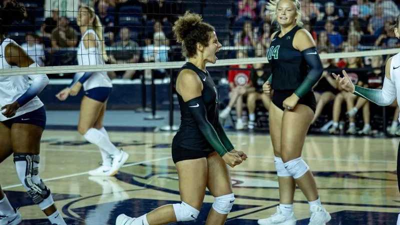 RiverHawks Rally From Two-Set Deficit, Fall to Minot State in Five