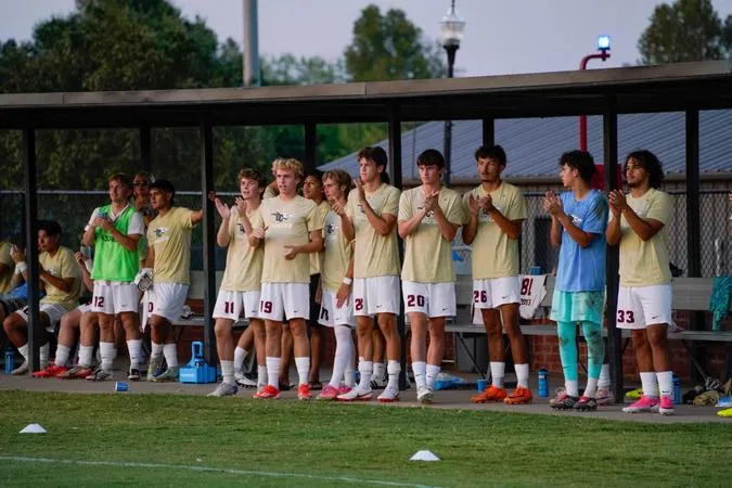 Ackah-Wheatcroft, Shabazz-Edwards Score in Road Battle with RiverHawks