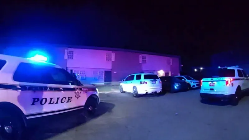 14-year-old shot at west Tulsa apartment complex, police searching for suspect