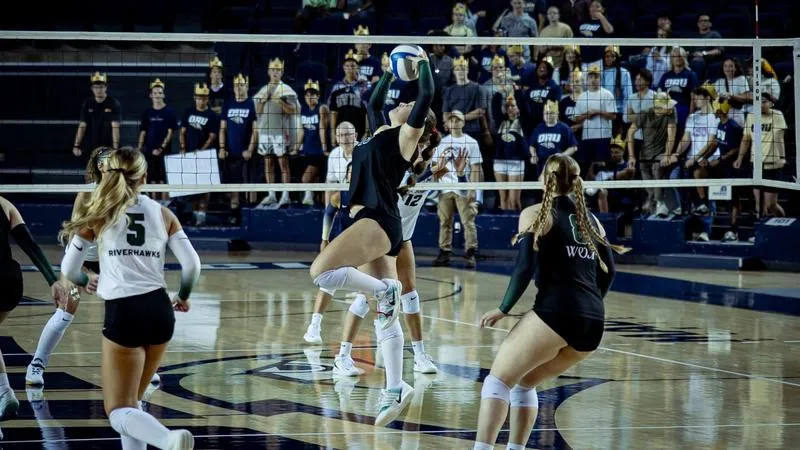 Volleyball falls to Central Oklahoma