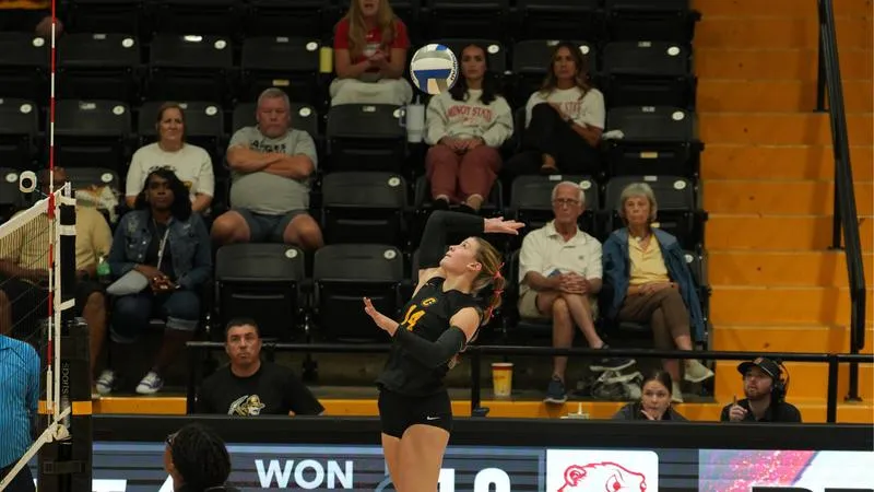 Volleyball Drops Three Set Match to Western New Mexico