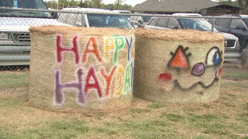 Inola residents use Hay Day parade to voice smelter concerns