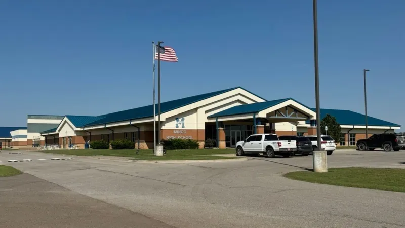 Minco Public Schools stops bus route due to fire evacuations
