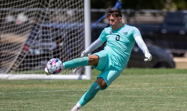 Stars Defeate Central Baptist, 5-1