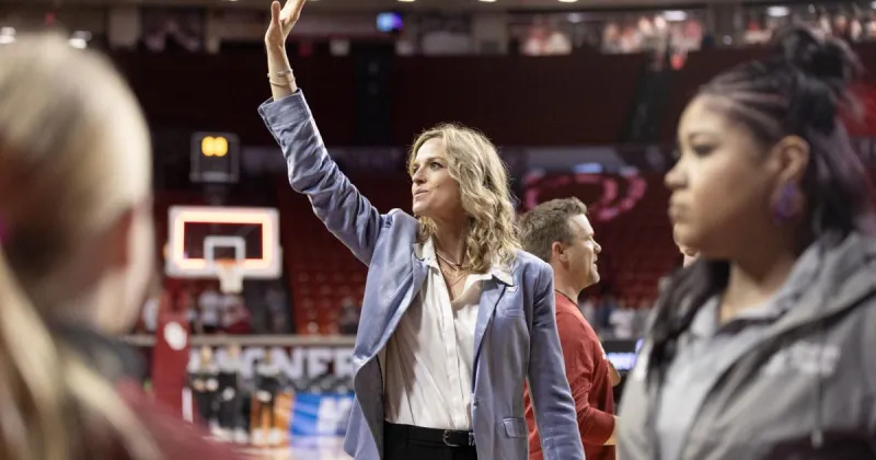 Top-40 class of 2027 recruit Destiny Manyawu commits to OU