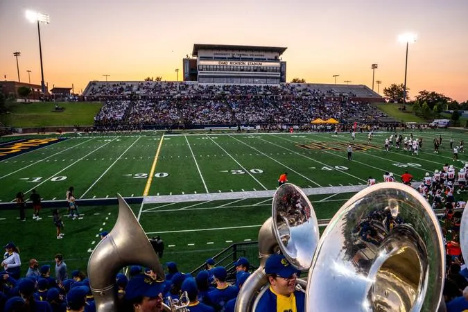 Bronchos, Bearcats, Battle In Homecoming At UCO