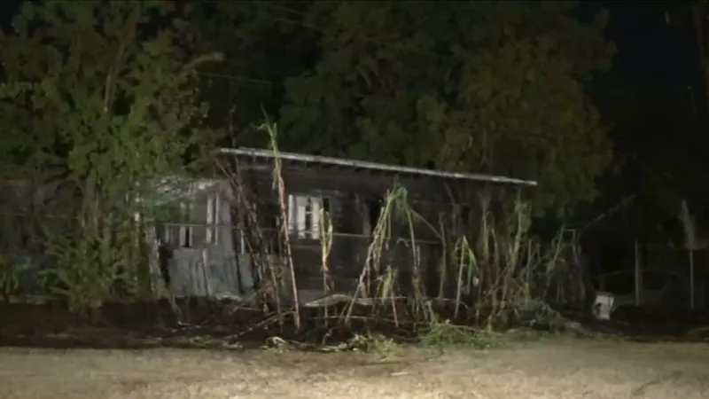 Fire crews investigate outbuilding fire in northwest Oklahoma City