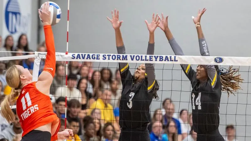 SE and SNU Clash in the Battle of the Storms