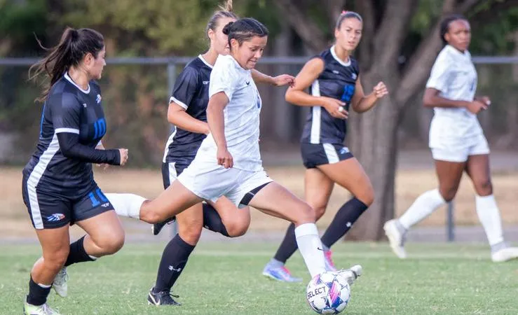 Stars Rally to Win SAC Opener