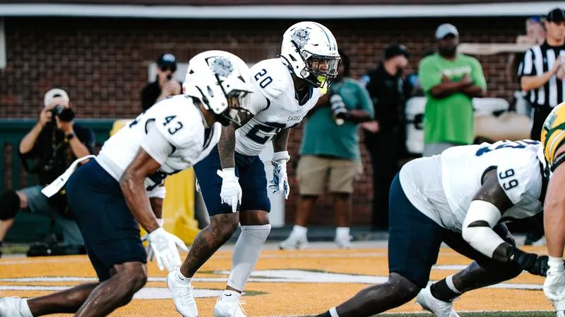 Bulldogs Break Through Behind Dominant Defense