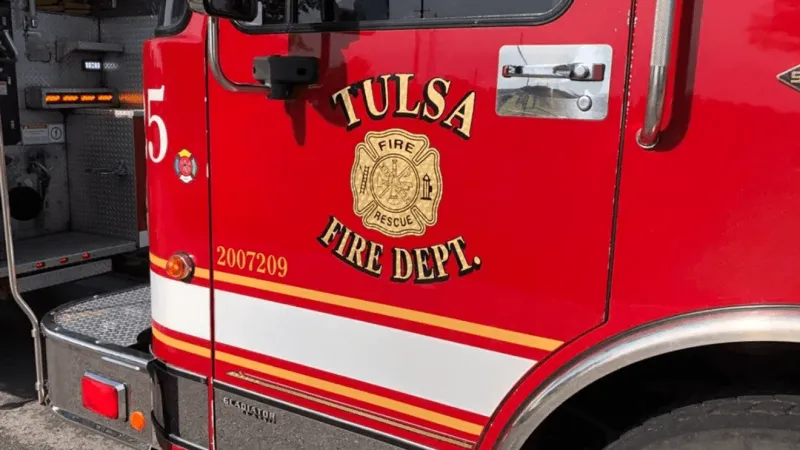 1 dead after east Tulsa house fire
