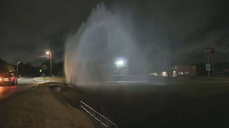 Crews working to shut off water after large water main break in northwest OKC