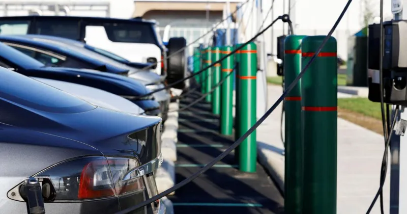 Drivers should be able to choose combustion | Las Vegas Review-Journal