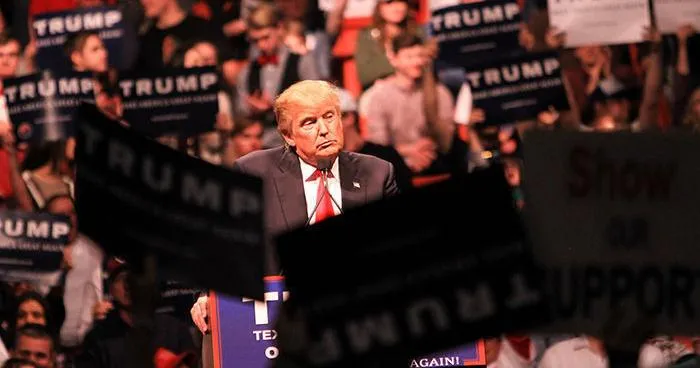 Trump kicks off campaign tour in Oklahoma ahead of midterms
