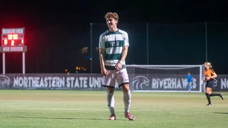 RiverHawks Hold Off Harding for 13th Straight Win in Series