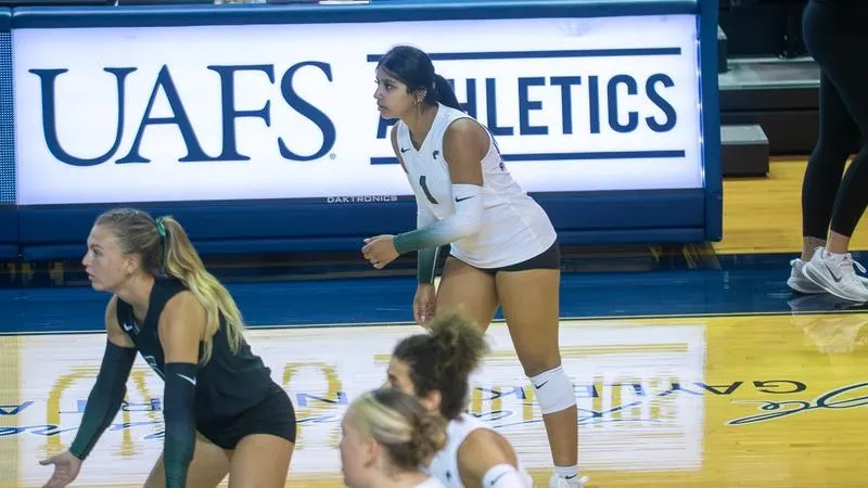 RiverHawks Fall to Fort Hays State in Three Sets