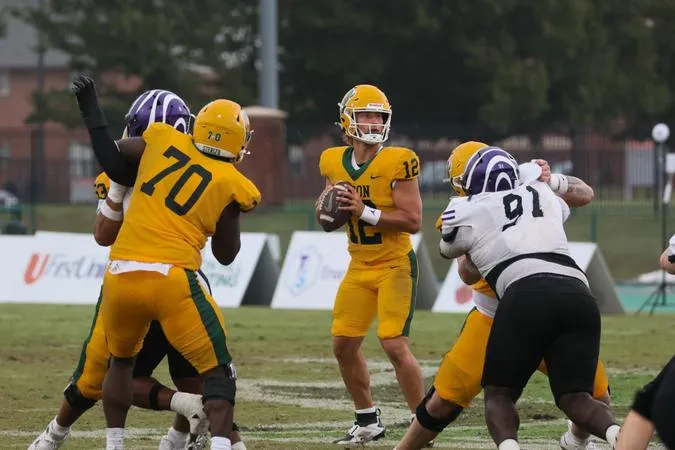 Bison Comeback Bid Falls Short in Loss to Ouachita Baptist