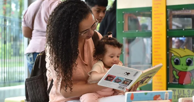 Hundreds pack new Rudisill Regional Library at opening day event