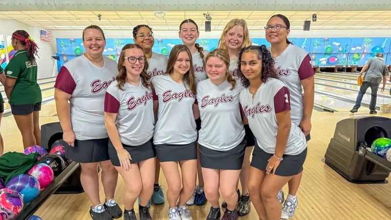 Bowling Opens Season in New Orleans, Finishes 11th in Strong Field