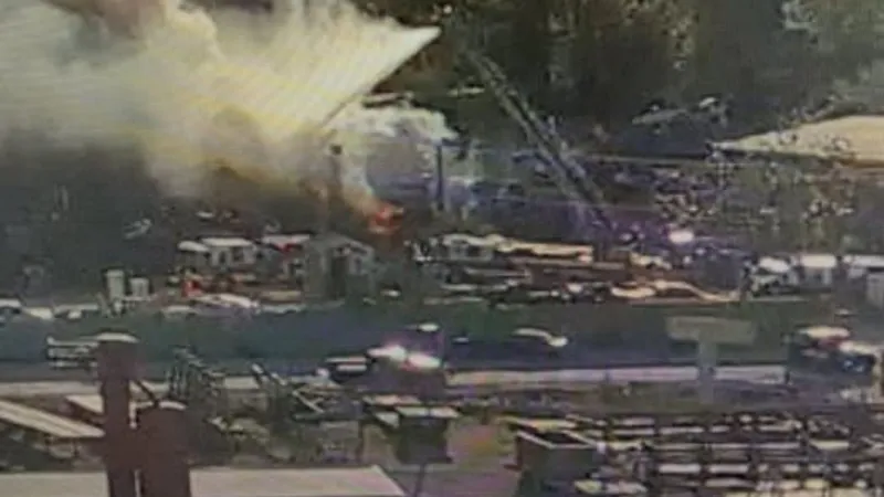 Large fire breaks out at southeast Oklahoma City recycling center
