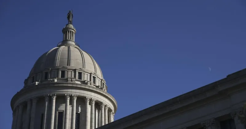 Oklahoma lawmakers consider tax credit pushed by Tony Dungy