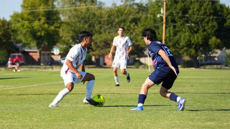 Palacios Secures Equalizer as Eagles Draw St. Edward's 1-1, Extend LSC Unbeaten Streak
