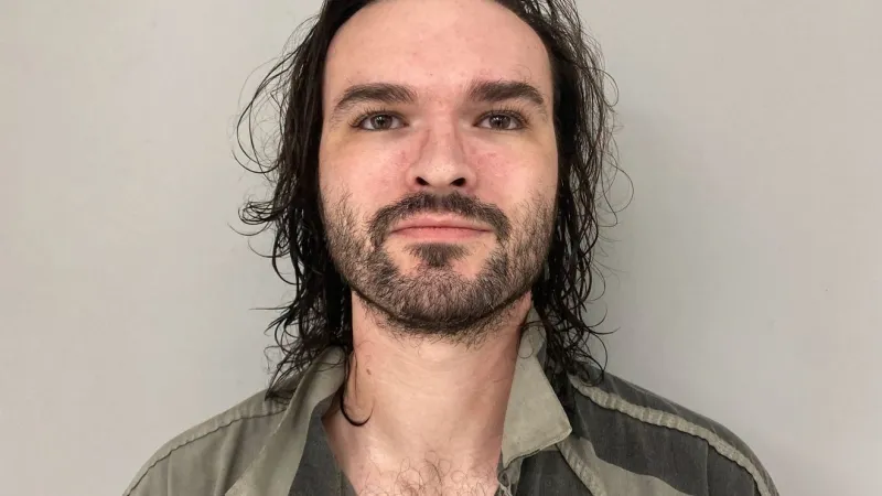 Oklahoma man arrested after allegedly sending explicit material to minor decoys